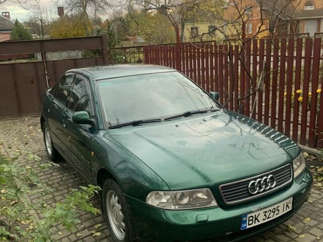 Зеленый Ауди А4, объемом двигателя 1.9 л и пробегом 283 тыс. км за 3900 $, фото 1 на Automoto.ua