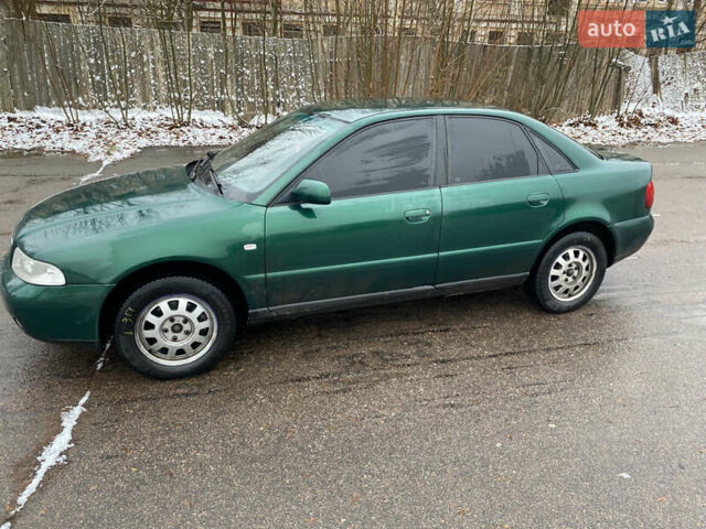 Зеленый Ауди А4, объемом двигателя 1.6 л и пробегом 355 тыс. км за 3500 $, фото 5 на Automoto.ua