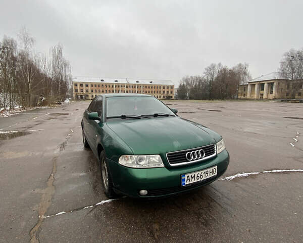 Зеленый Ауди А4, объемом двигателя 1.6 л и пробегом 355 тыс. км за 3500 $, фото 1 на Automoto.ua