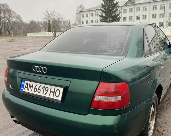 Зеленый Ауди А4, объемом двигателя 1.6 л и пробегом 355 тыс. км за 3500 $, фото 7 на Automoto.ua