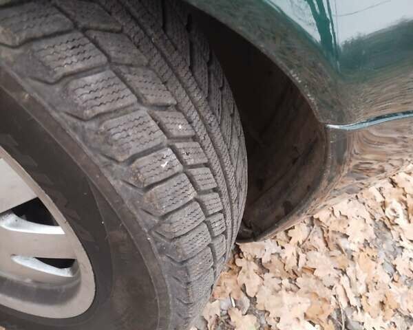 Зеленый Ауди А4, объемом двигателя 1.9 л и пробегом 280 тыс. км за 3400 $, фото 7 на Automoto.ua