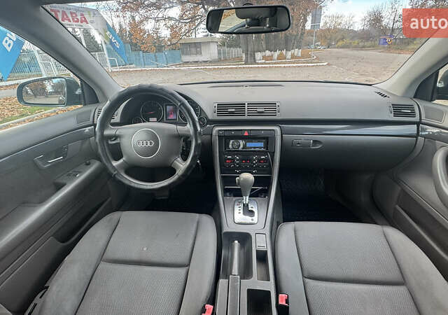 Зелений Ауді А4, об'ємом двигуна 1.98 л та пробігом 263 тис. км за 4700 $, фото 15 на Automoto.ua