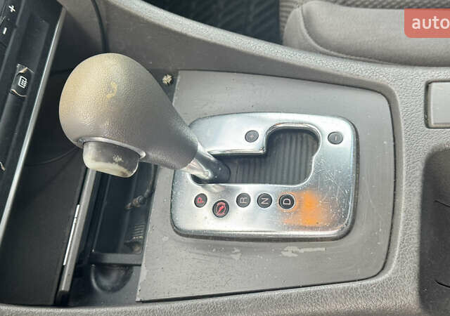 Зелений Ауді А4, об'ємом двигуна 1.98 л та пробігом 263 тис. км за 4700 $, фото 20 на Automoto.ua