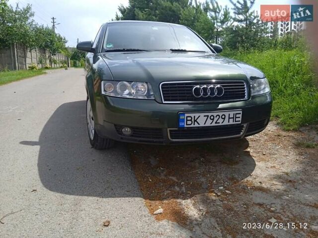 Зеленый Ауди А4, объемом двигателя 1.6 л и пробегом 280 тыс. км за 4000 $, фото 2 на Automoto.ua