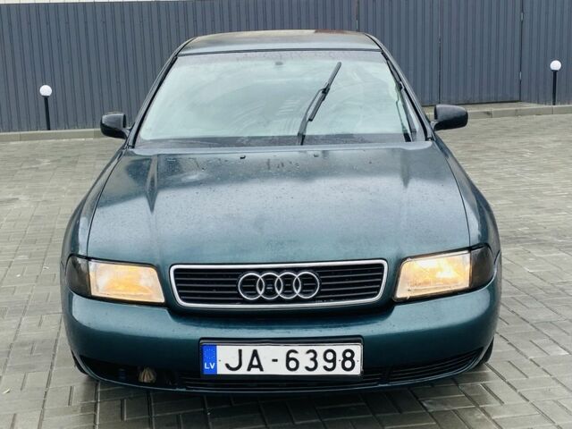 Ауді А4 2001 у Синельниковом на Automoto.ua Зелений Ауді А4, об'ємом двигуна 0 л та пробігом 2 тис. км за 1350 $, фото 8 на Automoto.ua