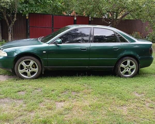 Зелений Ауді А4, об'ємом двигуна 1.6 л та пробігом 364 тис. км за 3500 $, фото 8 на Automoto.ua