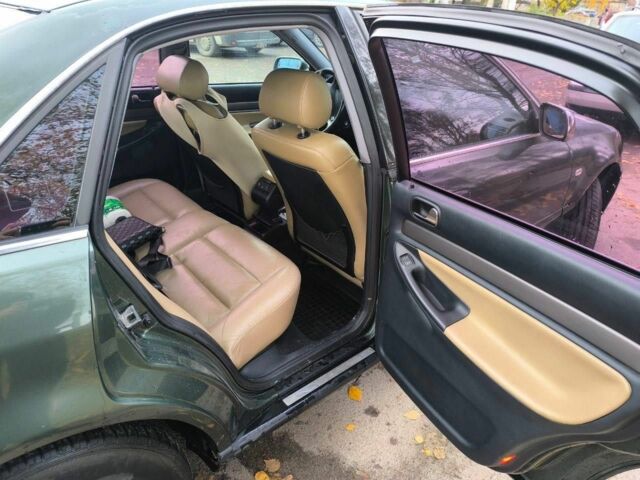 Зелений Ауді А4, об'ємом двигуна 1.9 л та пробігом 300 тис. км за 3500 $, фото 5 на Automoto.ua