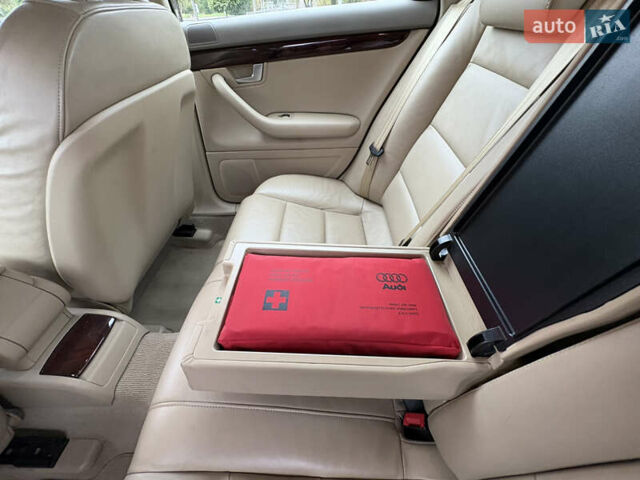 Зеленый Ауди А4, объемом двигателя 1.98 л и пробегом 260 тыс. км за 7500 $, фото 8 на Automoto.ua