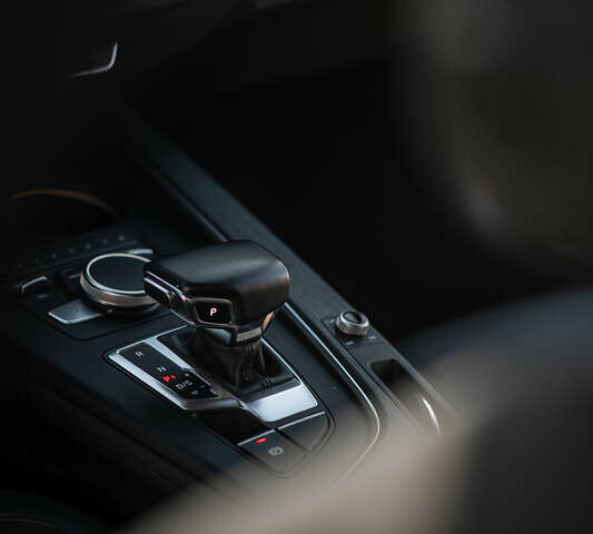 Зелений Ауді А4, об'ємом двигуна 1.98 л та пробігом 47 тис. км за 30000 $, фото 33 на Automoto.ua