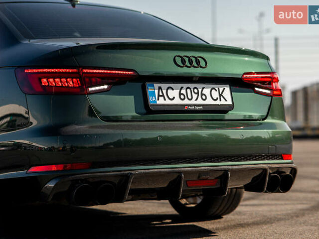 Зелений Ауді А4, об'ємом двигуна 1.98 л та пробігом 47 тис. км за 30000 $, фото 12 на Automoto.ua