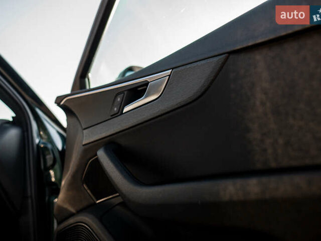 Зелений Ауді А4, об'ємом двигуна 1.98 л та пробігом 47 тис. км за 30000 $, фото 42 на Automoto.ua