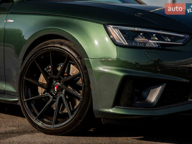 Зелений Ауді А4, об'ємом двигуна 1.98 л та пробігом 47 тис. км за 30000 $, фото 16 на Automoto.ua