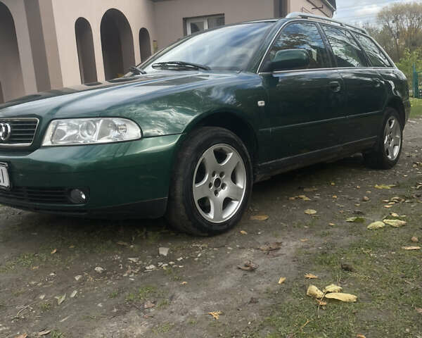 Зеленый Ауди А4, объемом двигателя 1.6 л и пробегом 300 тыс. км за 4100 $, фото 2 на Automoto.ua