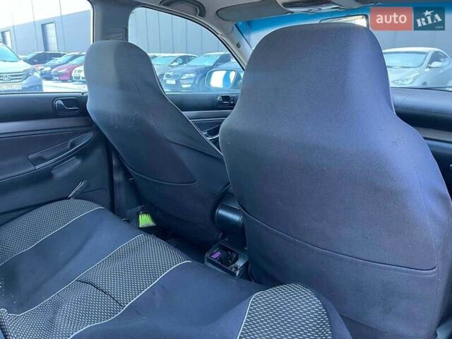 Зеленый Ауди А4, объемом двигателя 1.9 л и пробегом 375 тыс. км за 4390 $, фото 6 на Automoto.ua