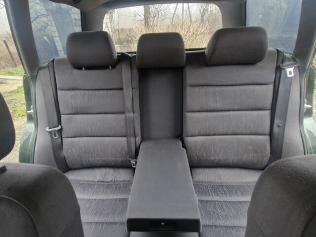 Зеленый Ауди А4, объемом двигателя 1.6 л и пробегом 290 тыс. км за 4800 $, фото 5 на Automoto.ua