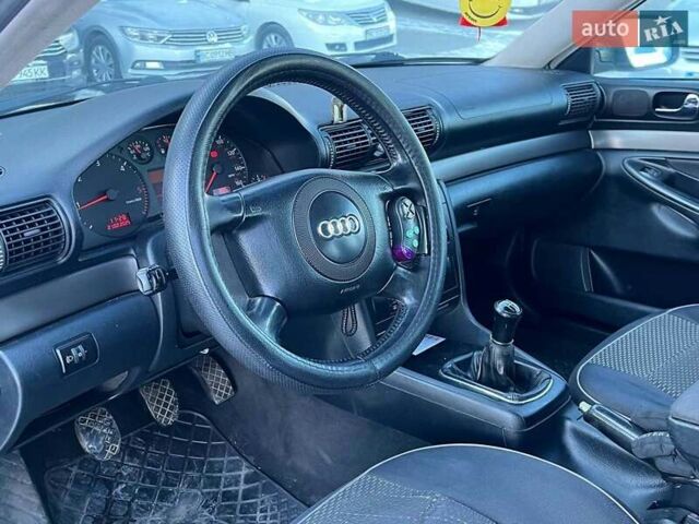 Зеленый Ауди А4, объемом двигателя 1.9 л и пробегом 375 тыс. км за 4390 $, фото 27 на Automoto.ua