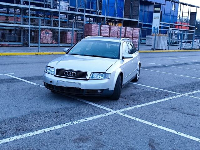 Зеленый Ауди А4, объемом двигателя 1.5 л и пробегом 303 тыс. км за 3300 $, фото 1 на Automoto.ua