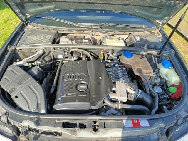 Зелений Ауді А4, об'ємом двигуна 1.8 л та пробігом 307 тис. км за 5700 $, фото 7 на Automoto.ua