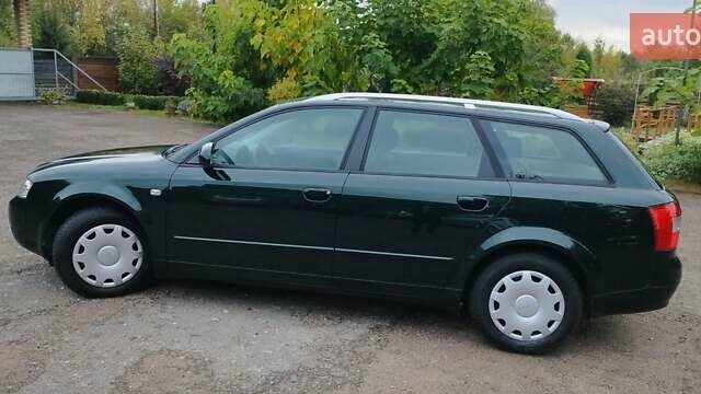 Зеленый Ауди А4, объемом двигателя 2 л и пробегом 201 тыс. км за 5899 $, фото 7 на Automoto.ua