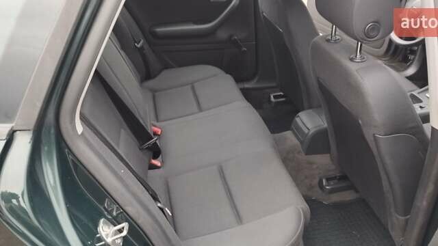 Зеленый Ауди А4, объемом двигателя 2 л и пробегом 201 тыс. км за 5899 $, фото 54 на Automoto.ua