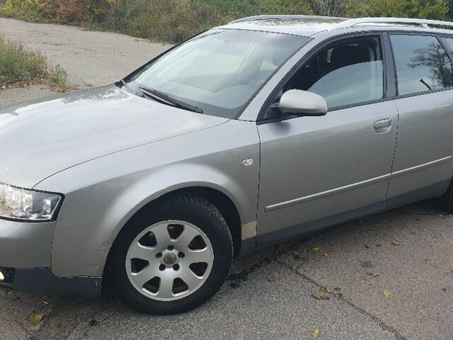 Зеленый Ауди А4, объемом двигателя 1.9 л и пробегом 333 тыс. км за 3000 $, фото 1 на Automoto.ua