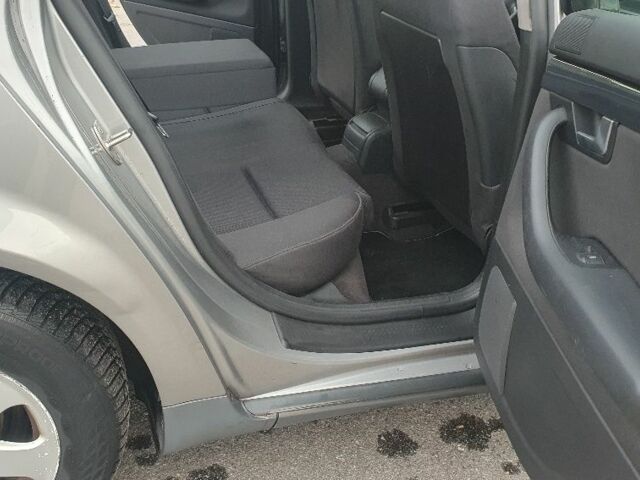 Зеленый Ауди А4, объемом двигателя 1.9 л и пробегом 333 тыс. км за 3000 $, фото 9 на Automoto.ua