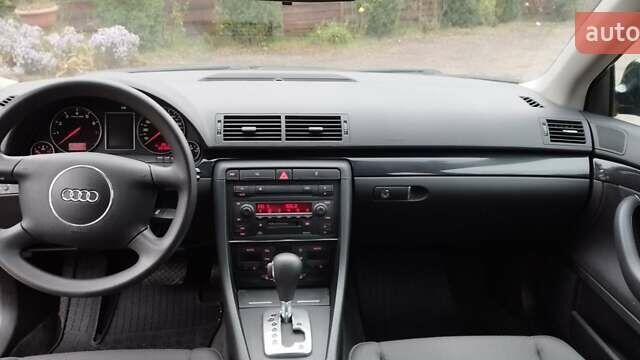 Зеленый Ауди А4, объемом двигателя 2 л и пробегом 201 тыс. км за 5899 $, фото 42 на Automoto.ua