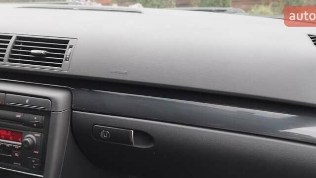 Зеленый Ауди А4, объемом двигателя 2 л и пробегом 201 тыс. км за 5899 $, фото 58 на Automoto.ua