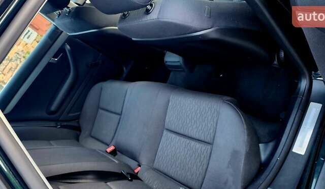 Ауди А4 2005 в Нежине на Automoto.ua Зеленый Ауди А4, объемом двигателя 1.6 л и пробегом 204 тыс. км за 6700 $, фото 1 на Automoto.ua