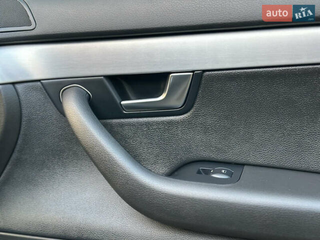 Зелений Ауді А4, об'ємом двигуна 1.8 л та пробігом 209 тис. км за 7300 $, фото 44 на Automoto.ua