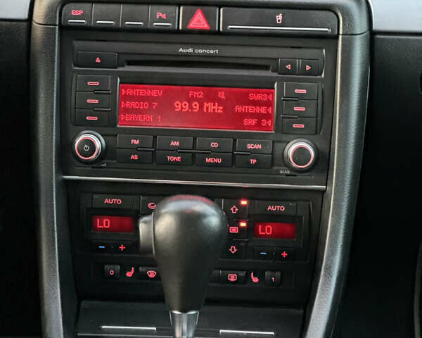 Зелений Ауді А4, об'ємом двигуна 1.8 л та пробігом 209 тис. км за 7450 $, фото 49 на Automoto.ua