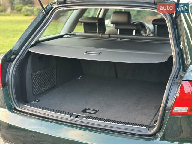 Зелений Ауді А4, об'ємом двигуна 1.8 л та пробігом 209 тис. км за 7300 $, фото 33 на Automoto.ua