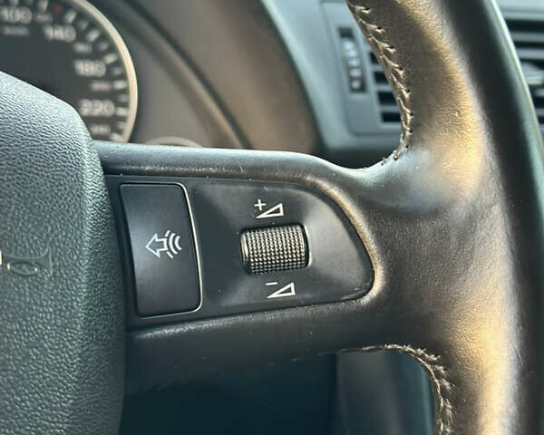 Зелений Ауді А4, об'ємом двигуна 1.8 л та пробігом 209 тис. км за 7450 $, фото 16 на Automoto.ua