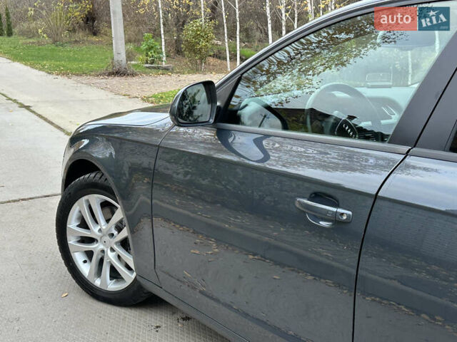 Зеленый Ауди А4, объемом двигателя 2 л и пробегом 213 тыс. км за 9600 $, фото 23 на Automoto.ua