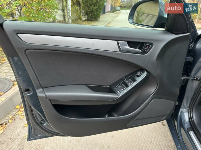 Зеленый Ауди А4, объемом двигателя 2 л и пробегом 213 тыс. км за 9600 $, фото 36 на Automoto.ua