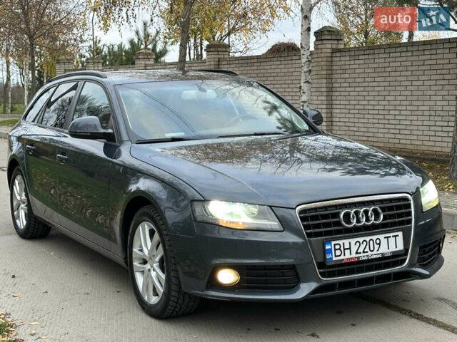 Зеленый Ауди А4, объемом двигателя 2 л и пробегом 213 тыс. км за 9600 $, фото 30 на Automoto.ua