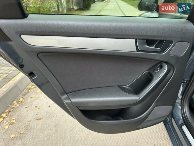 Зеленый Ауди А4, объемом двигателя 2 л и пробегом 213 тыс. км за 9600 $, фото 39 на Automoto.ua