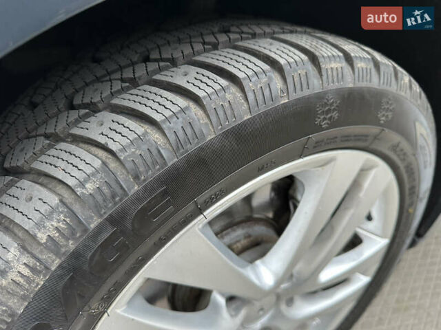 Зеленый Ауди А4, объемом двигателя 2 л и пробегом 213 тыс. км за 9600 $, фото 49 на Automoto.ua