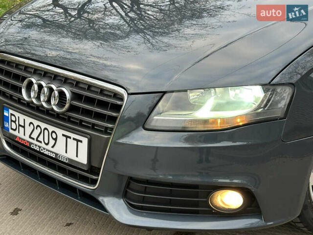 Зеленый Ауди А4, объемом двигателя 2 л и пробегом 213 тыс. км за 9600 $, фото 3 на Automoto.ua