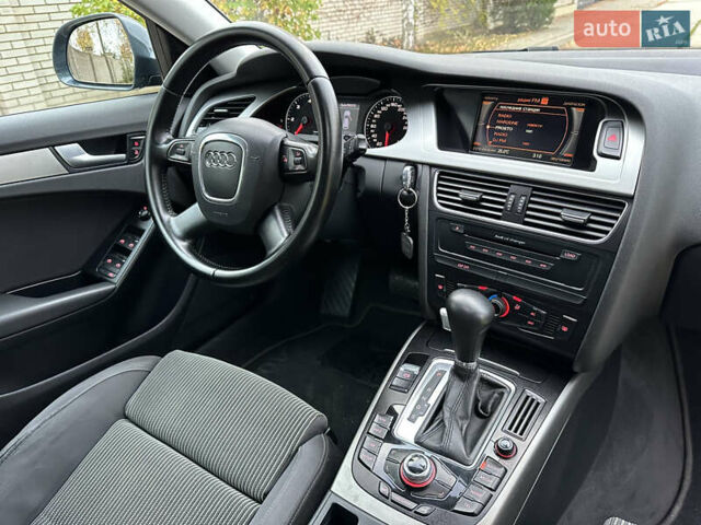 Зеленый Ауди А4, объемом двигателя 2 л и пробегом 213 тыс. км за 9600 $, фото 45 на Automoto.ua