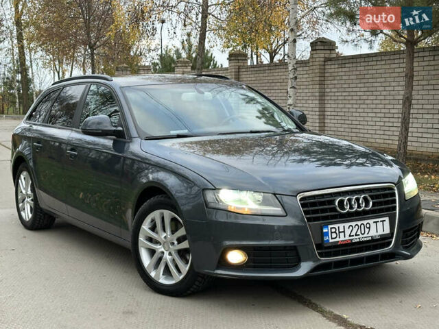 Зеленый Ауди А4, объемом двигателя 2 л и пробегом 213 тыс. км за 9600 $, фото 5 на Automoto.ua