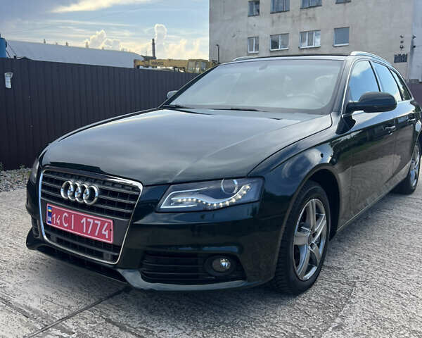 Зелений Ауді А4, об'ємом двигуна 1.8 л та пробігом 197 тис. км за 8600 $, фото 1 на Automoto.ua