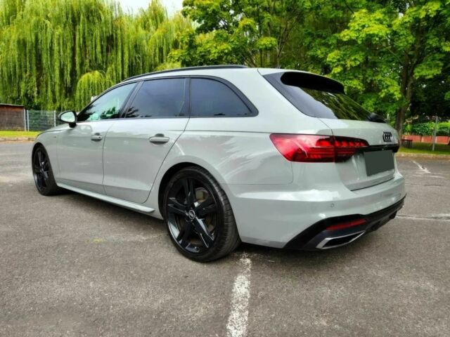 Зеленый Ауди А4, объемом двигателя 2 л и пробегом 15 тыс. км за 17000 $, фото 4 на Automoto.ua