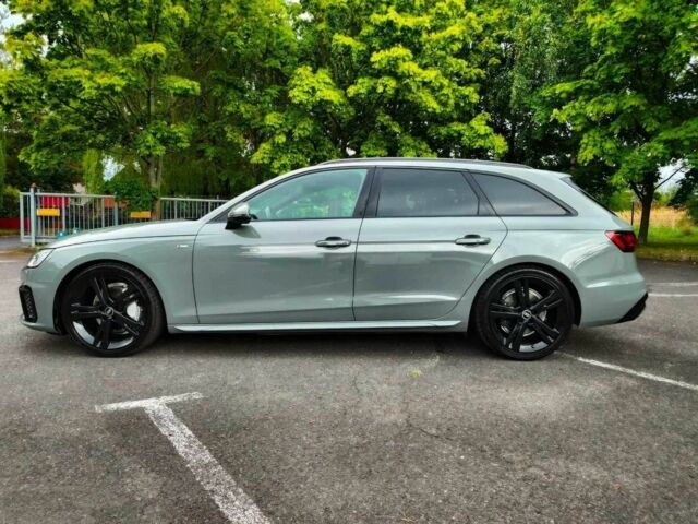 Зеленый Ауди А4, объемом двигателя 2 л и пробегом 15 тыс. км за 17000 $, фото 1 на Automoto.ua