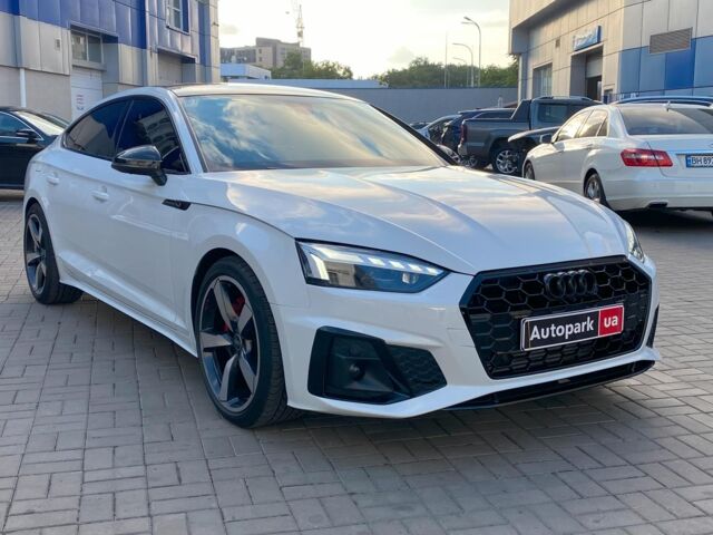 Белый Ауди А5, объемом двигателя 2 л и пробегом 8 тыс. км за 33490 $, фото 2 на Automoto.ua