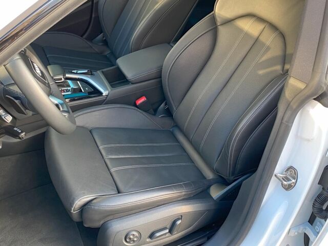 Белый Ауди А5, объемом двигателя 2 л и пробегом 8 тыс. км за 33490 $, фото 3 на Automoto.ua