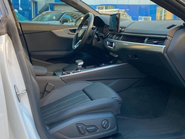 Белый Ауди А5, объемом двигателя 2 л и пробегом 8 тыс. км за 33490 $, фото 37 на Automoto.ua