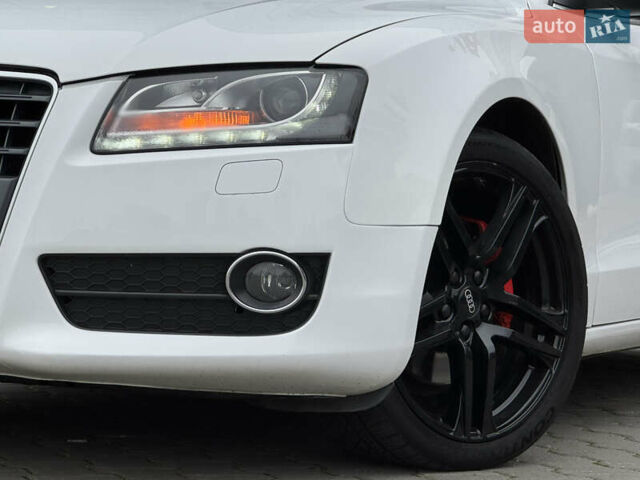 Белый Ауди А5, объемом двигателя 1.98 л и пробегом 227 тыс. км за 10500 $, фото 3 на Automoto.ua