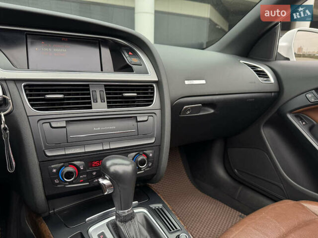 Белый Ауди А5, объемом двигателя 1.98 л и пробегом 227 тыс. км за 10500 $, фото 27 на Automoto.ua