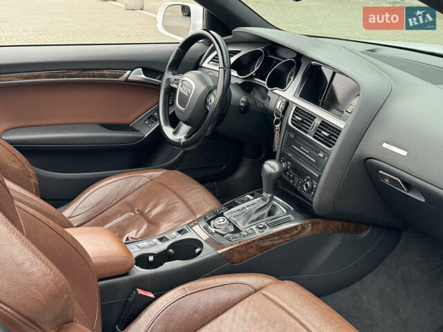 Белый Ауди А5, объемом двигателя 1.98 л и пробегом 227 тыс. км за 10500 $, фото 15 на Automoto.ua